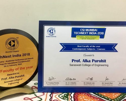Award for Best HOD to Dr. Fauzia Siddique 2018 by CSI Mumbai